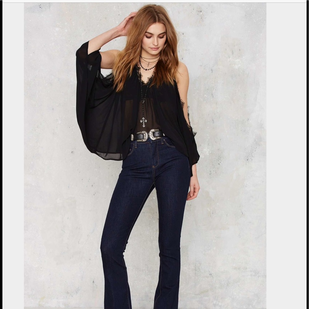 Nasty gal Clara Cold shoulder top