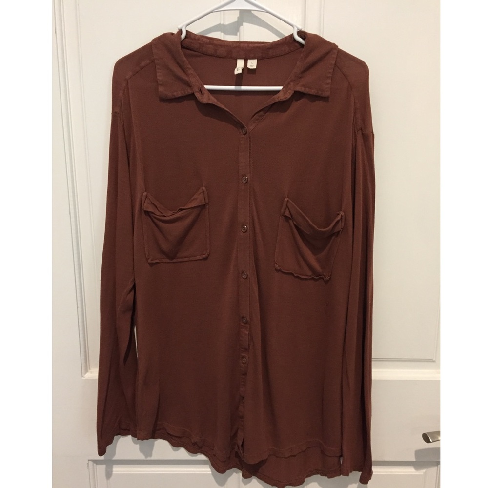 Chestnut button down long sleeve top