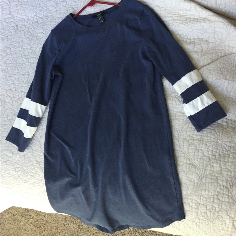 FOREVER 21 DARK BLUE TSHIRT DRESS