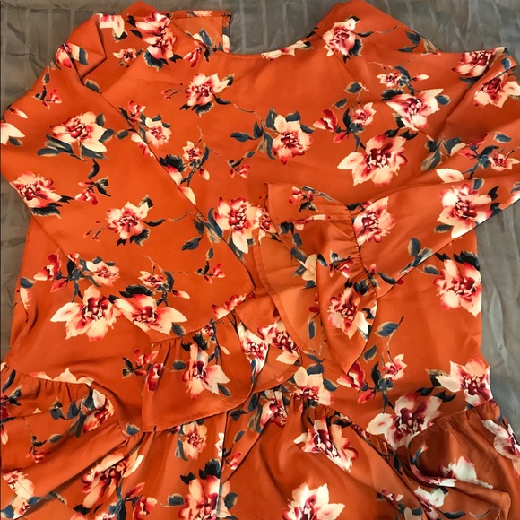 Tops - Cute top!