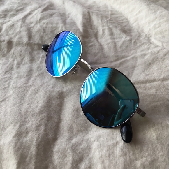 Ray Ban RB3537 Sunglasses - Picture 2 of 4