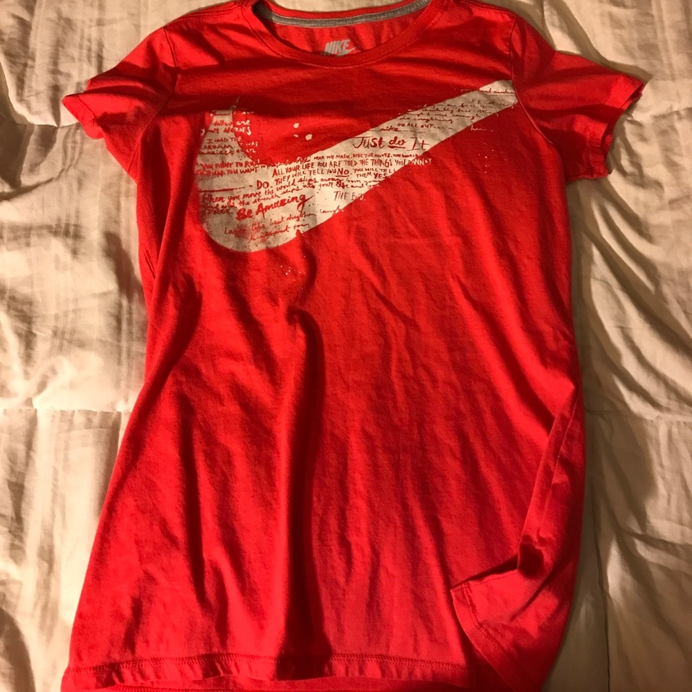 Nike active t-shirt