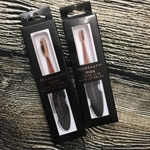 Oval Makeup Brushes
