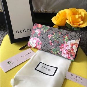 Gucci wallet