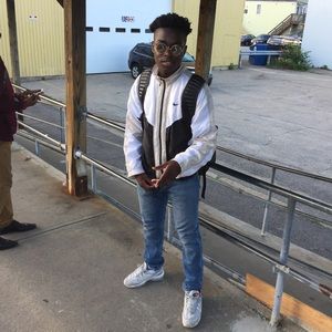 Meet your Posher, Zachary