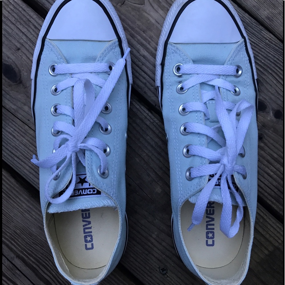 Converse woman's size 8