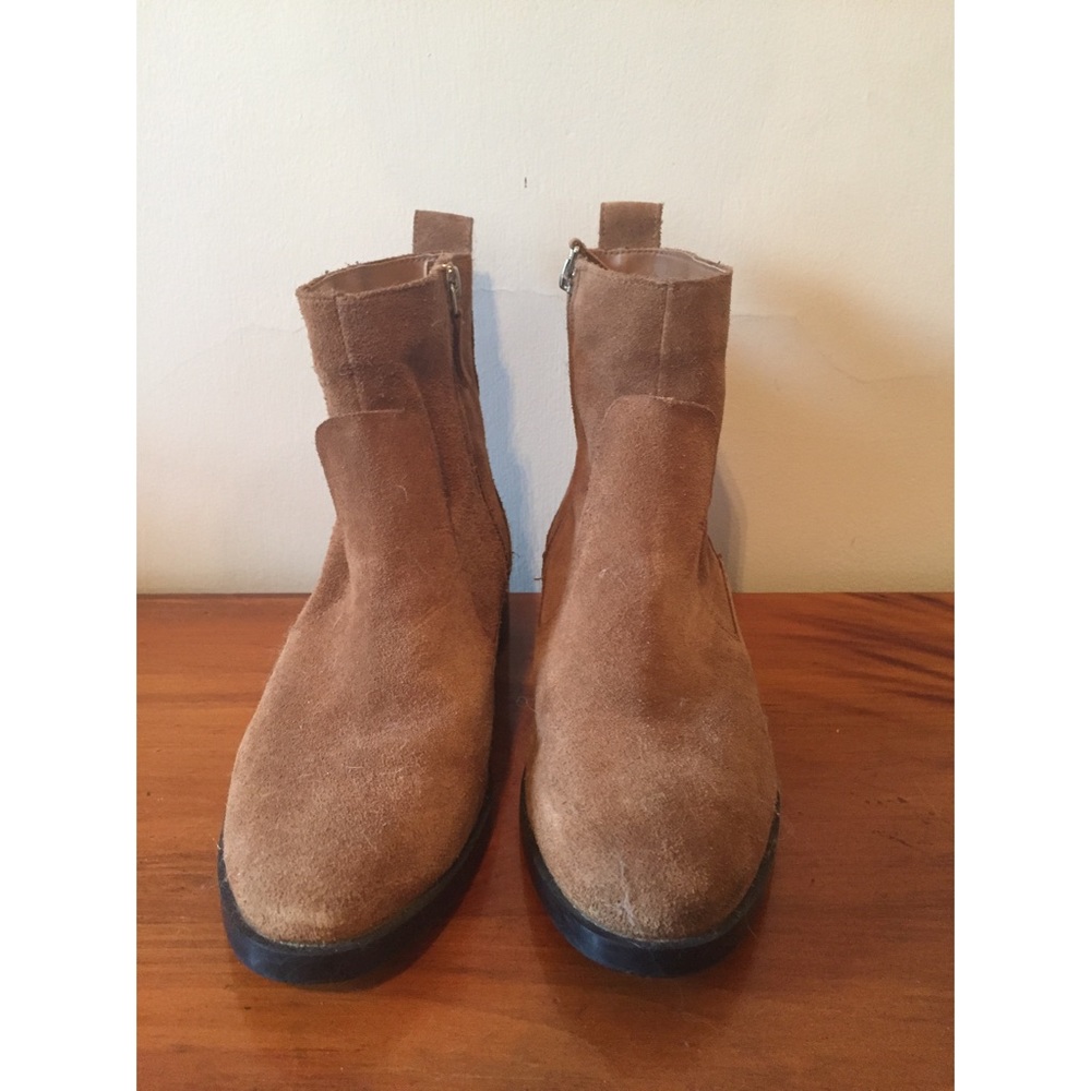 Brown suede Zara booties