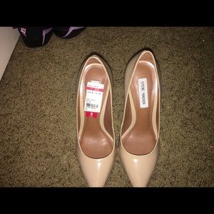 Steve Madden Nude Heels