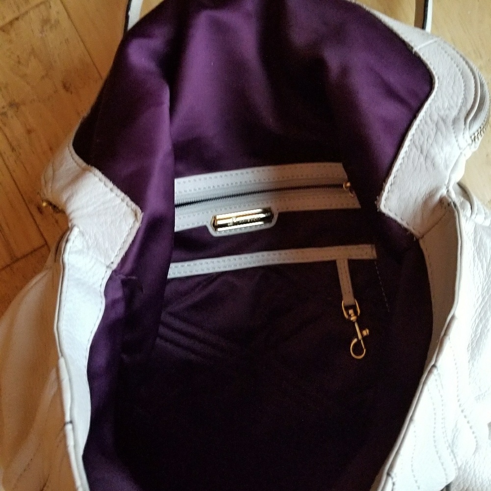 Handbag - Picture 5 of 5