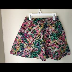 Fun flirty colorful mini skirt