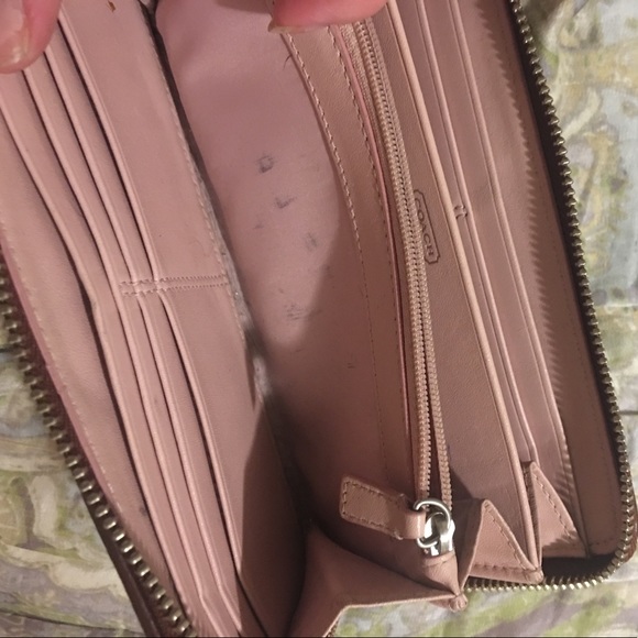 Wallet - Picture 3 of 5