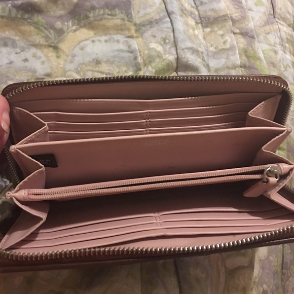 Wallet - Picture 4 of 5