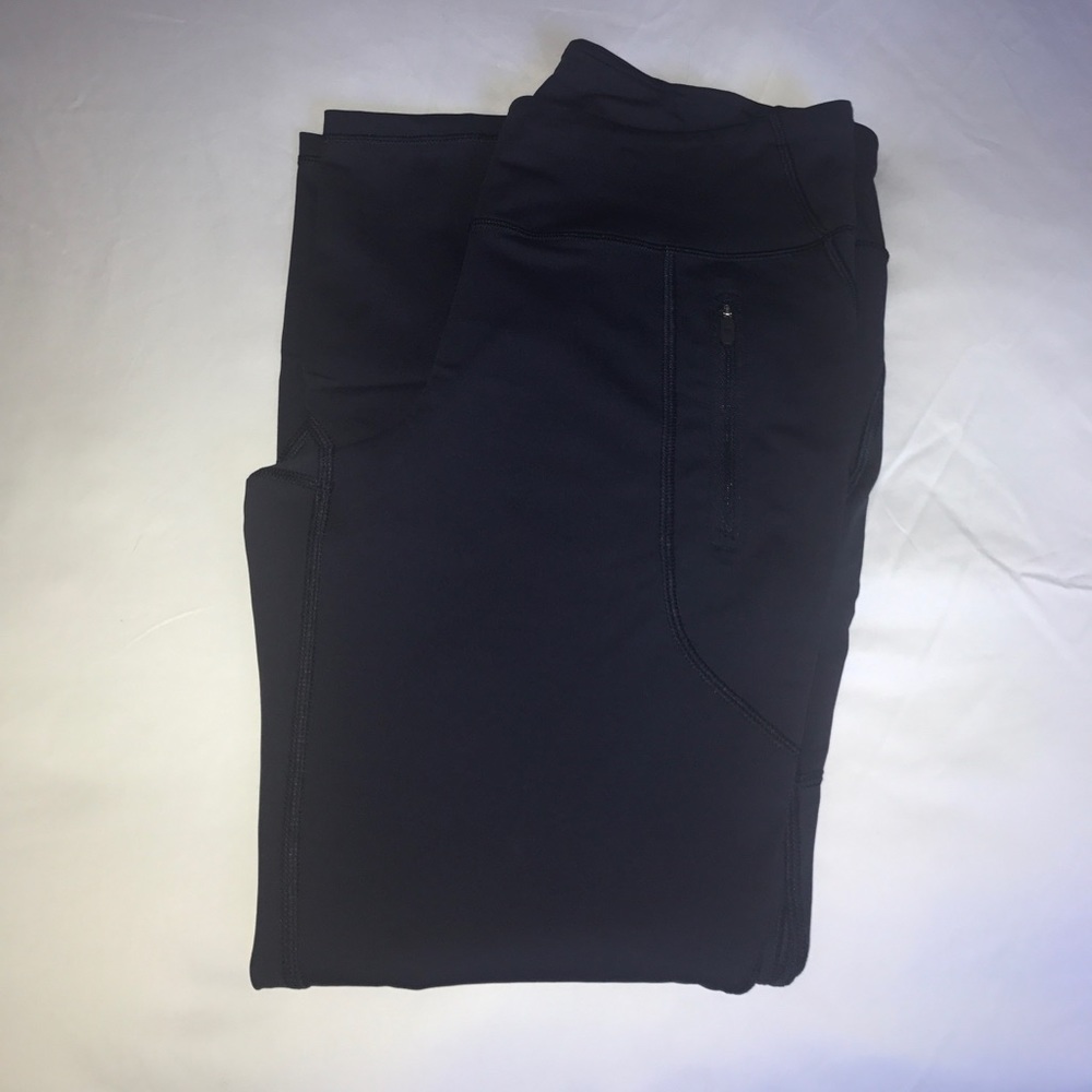 Lululemon Invigorate 7/8 Tight pants