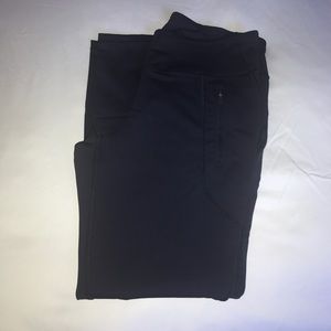 Lululemon Invigorate 7/8 Tight pants
