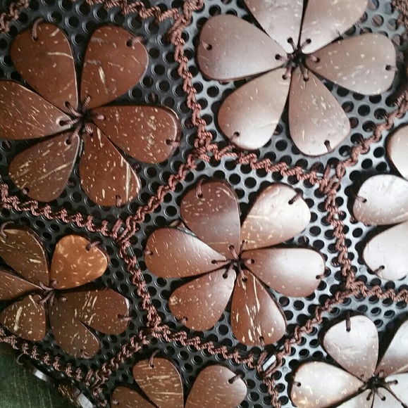 Unique Floral Pattern Purse - Picture 4 of 4