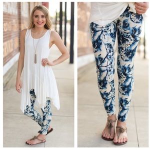 Blue/White Super Soft Leggings