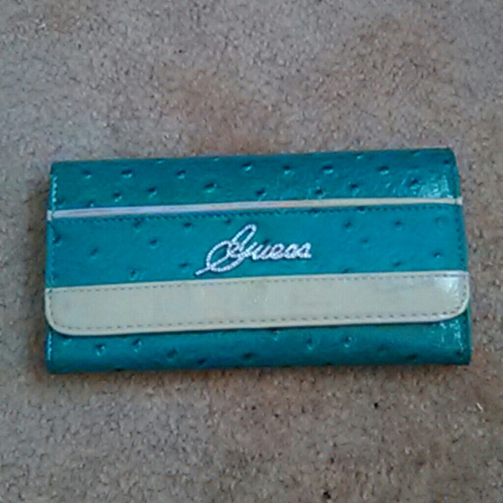 Green leather guess wallet
