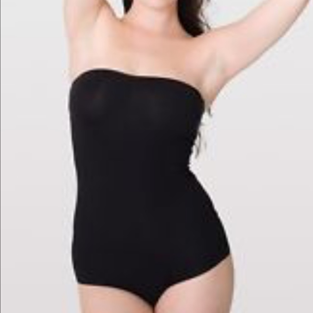 AMERICAN APPAREL STRAPLESS BODYSUIT SZ M