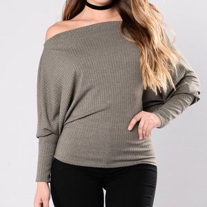 Off the shoulder long sleeve