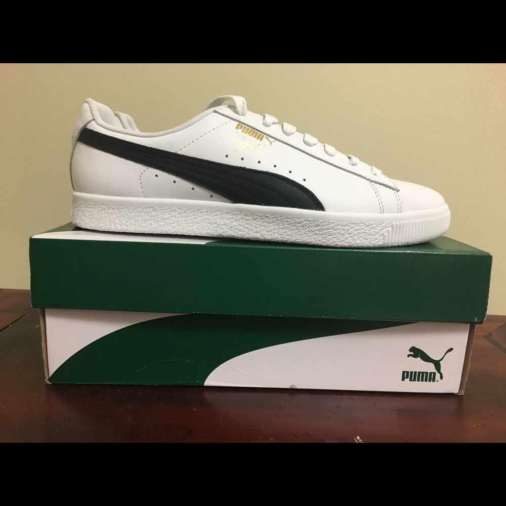 Men's Black and White Clyde Core Pumas Size 10.5