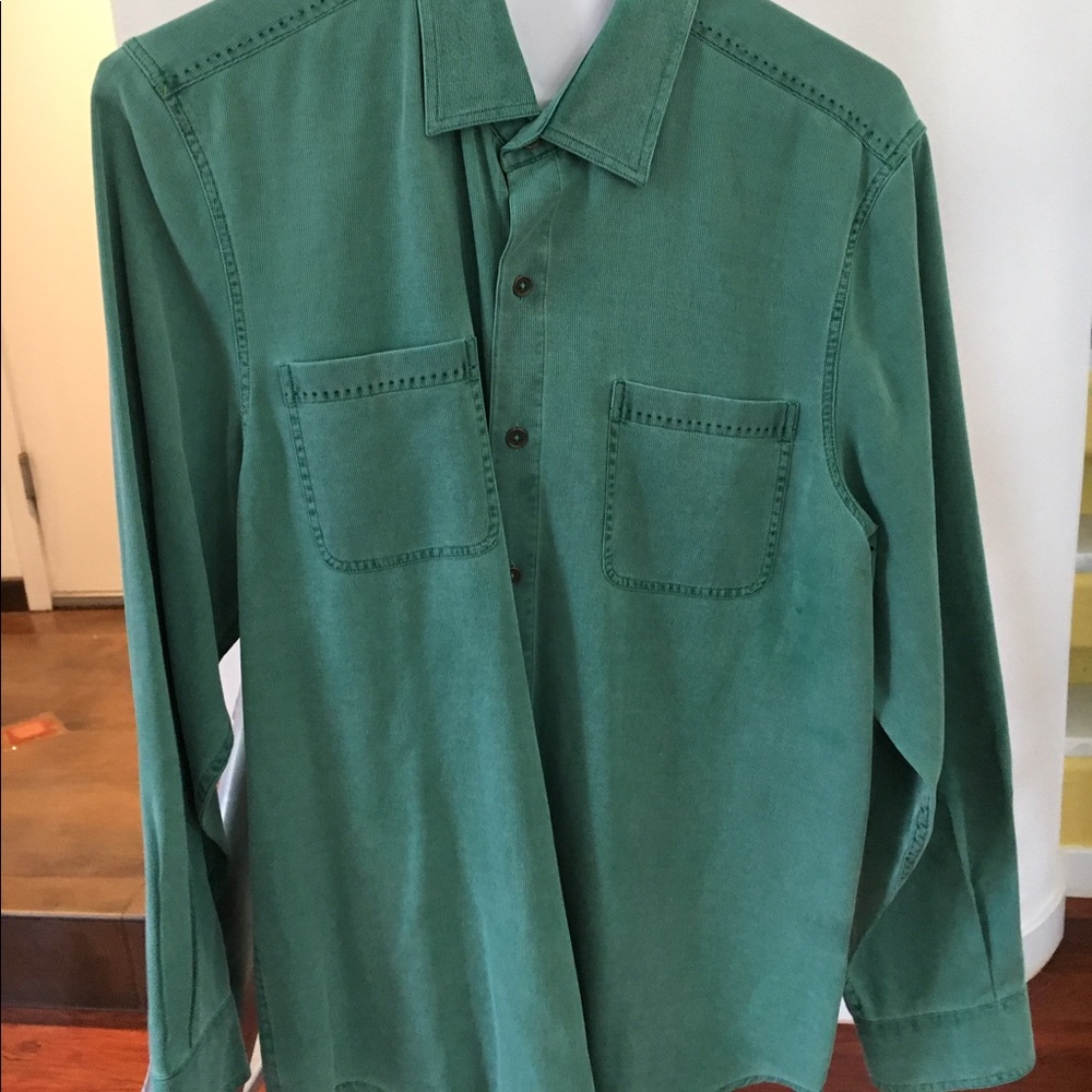 Men's business casual green button down