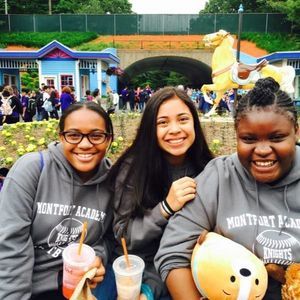 Meet your Posher, Shania