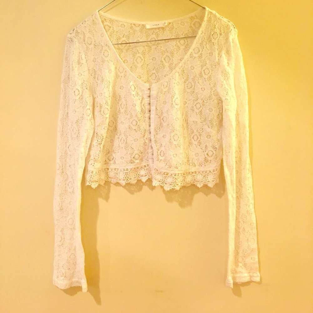 White crop top