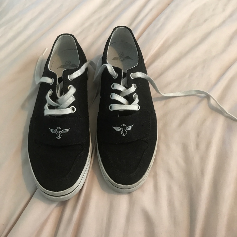 Creative recreation lace up shoe
