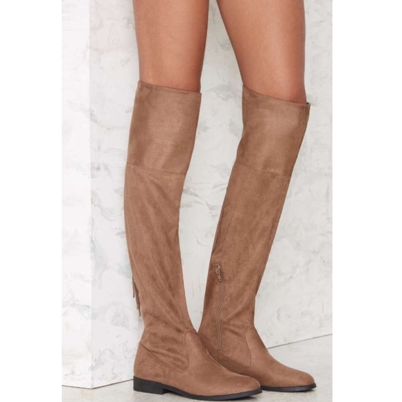 Lust For Life Rascal Suede Boots - Picture 2 of 8