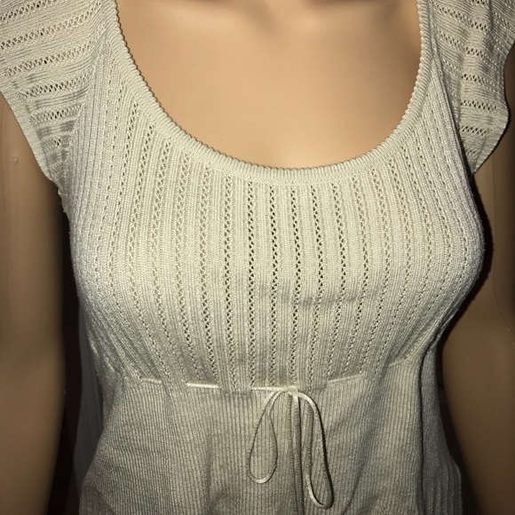 LAUNDRY by SHELLI SEGAL capped sleeve sweater - Picture 2 of 5