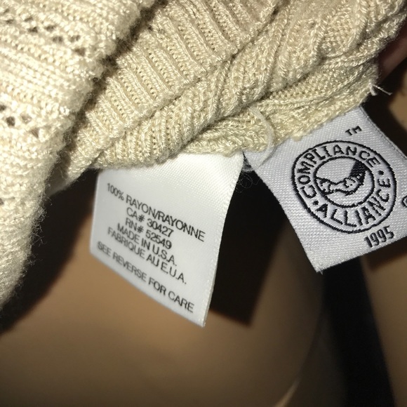 LAUNDRY by SHELLI SEGAL capped sleeve sweater - Picture 5 of 5