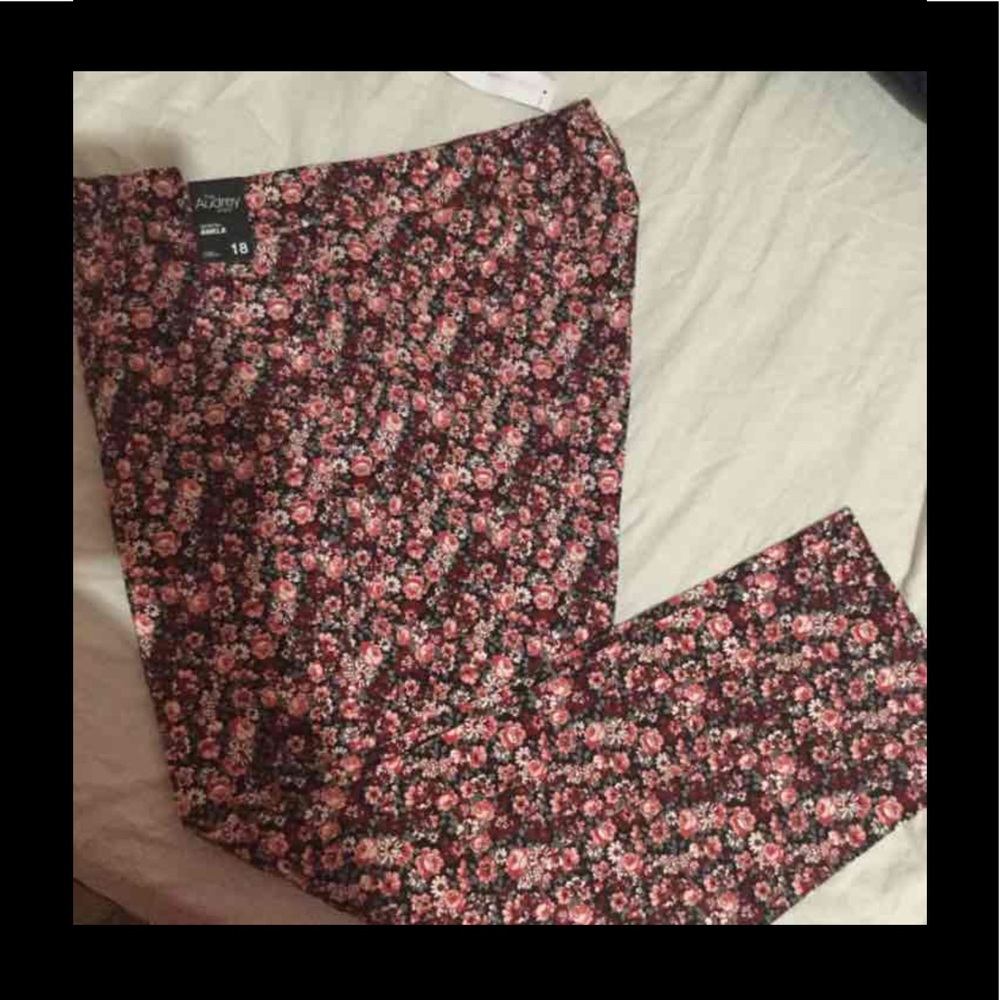 Ankle pants