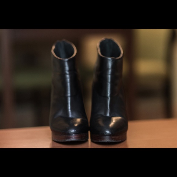 Steve Madden Booties - Picture 3 of 6