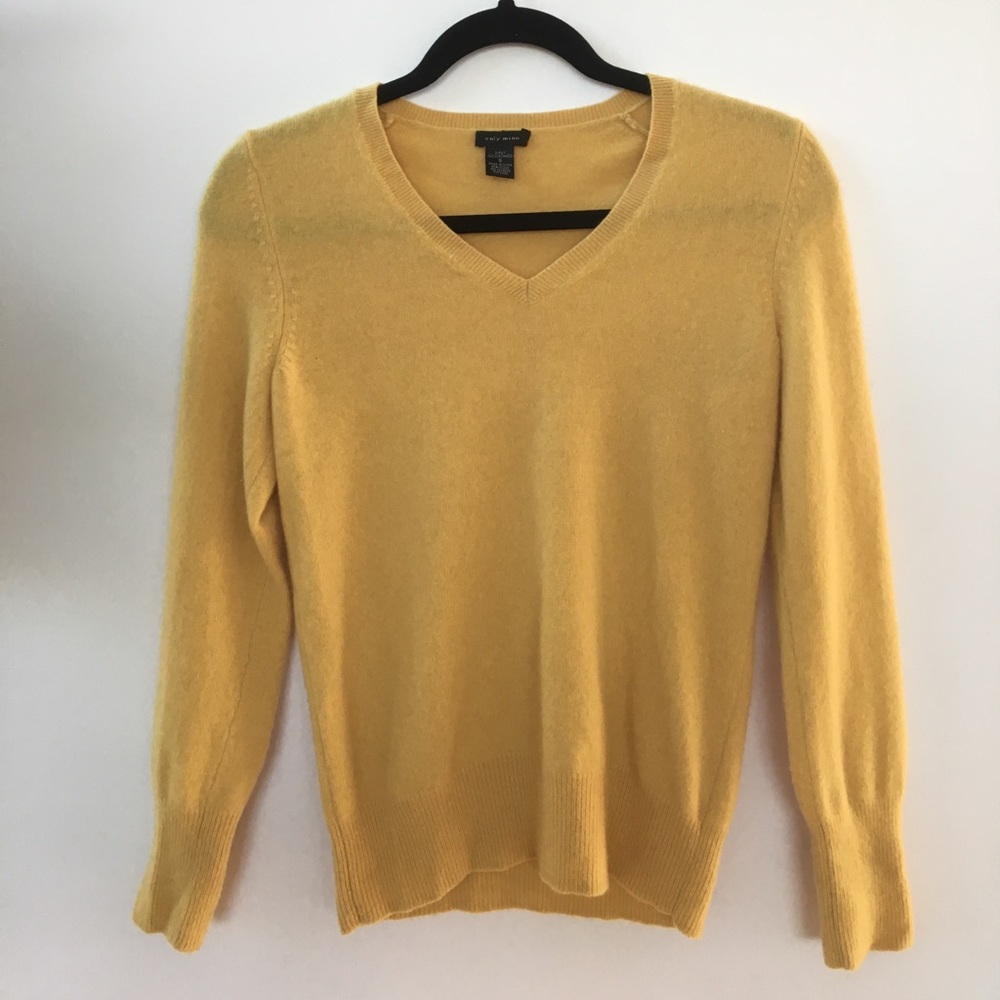 Anthropologie: 100% cashmere sweater