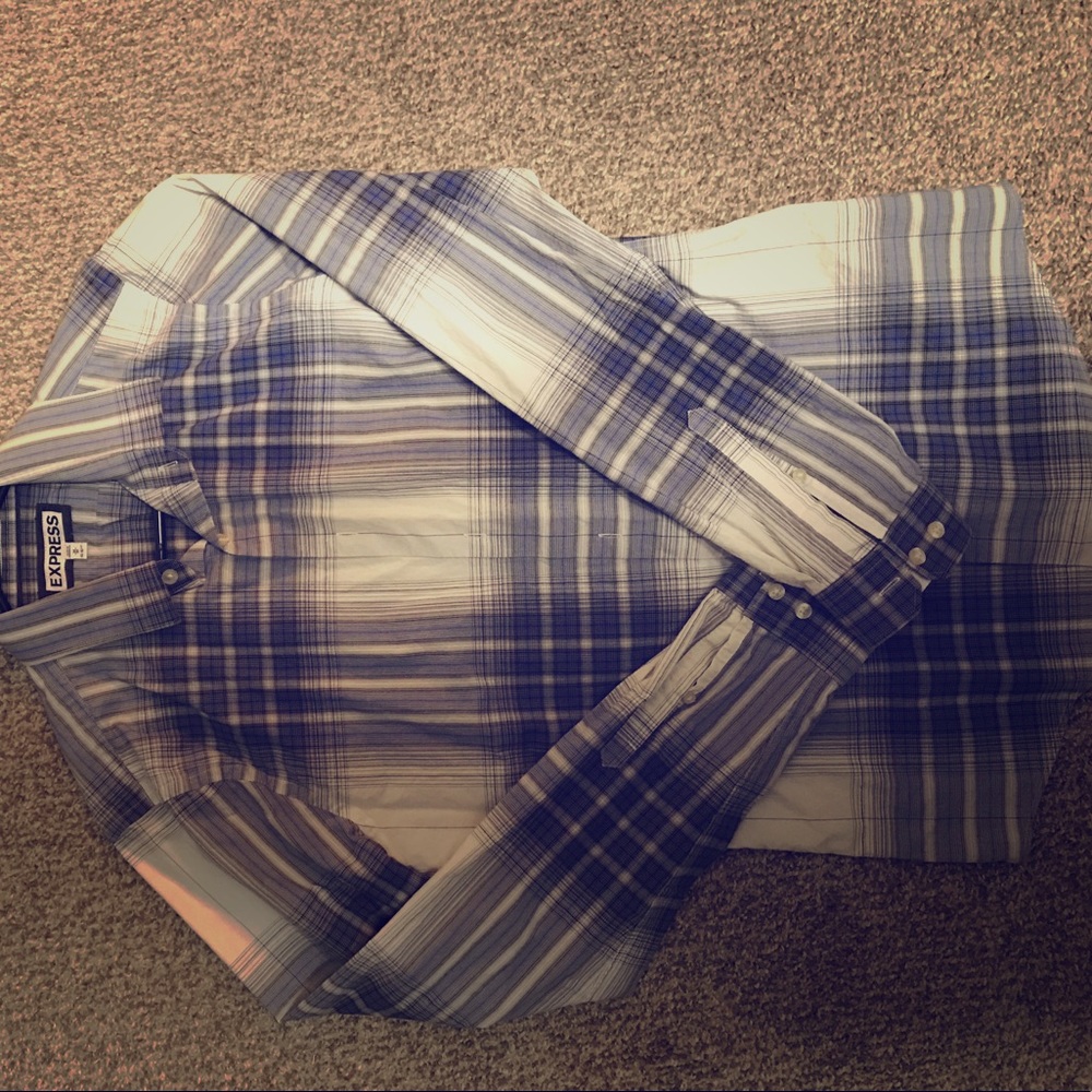 Express Button Down
