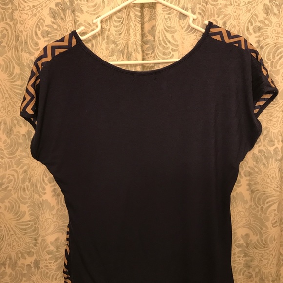 Top - Picture 3 of 4