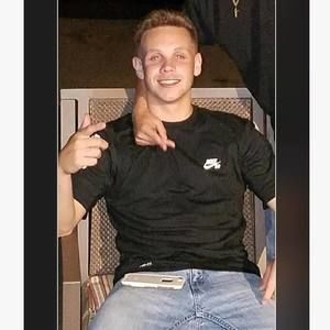 Meet your Posher, Dylan messi