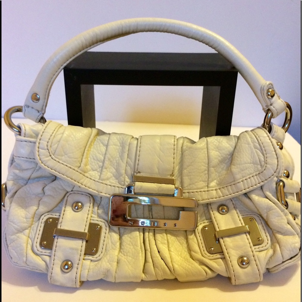New White Guess shoulder purse!