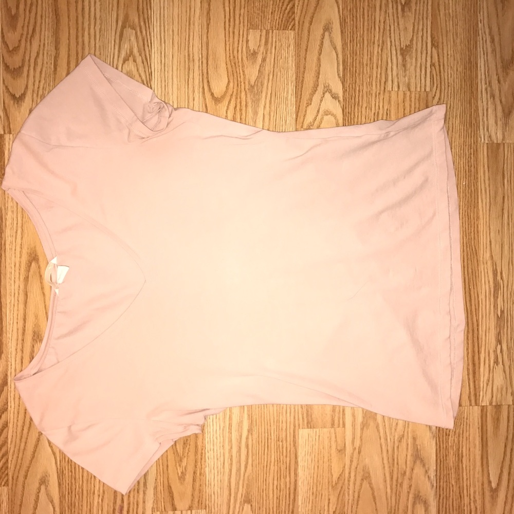 Nude/pink v-neck