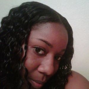 Meet your Posher, Mzdee