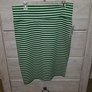 Lularoe Cassie- XL