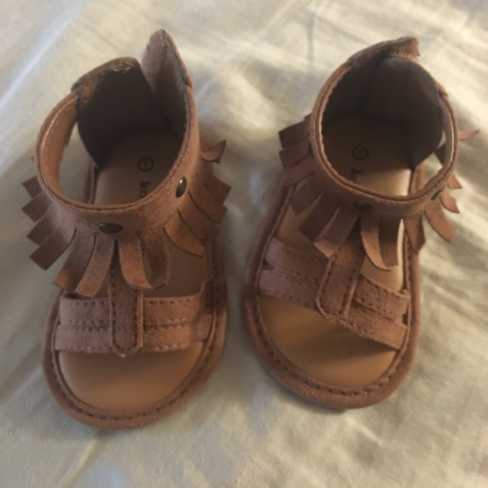 Super cute summer sandals❤️Infant size 1🌻