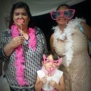 Meet your Posher, Myra