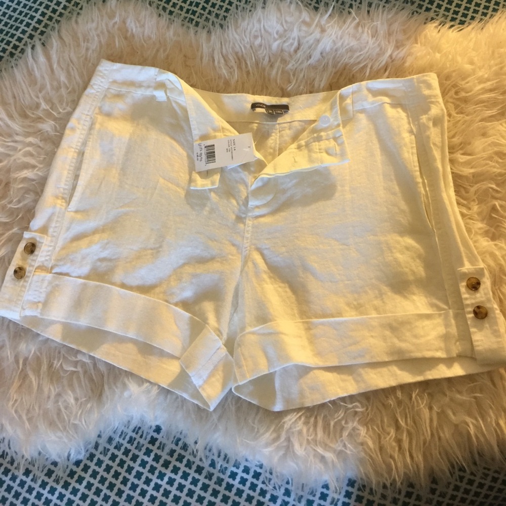 NWT Vince Camuto linen shorts size 14
