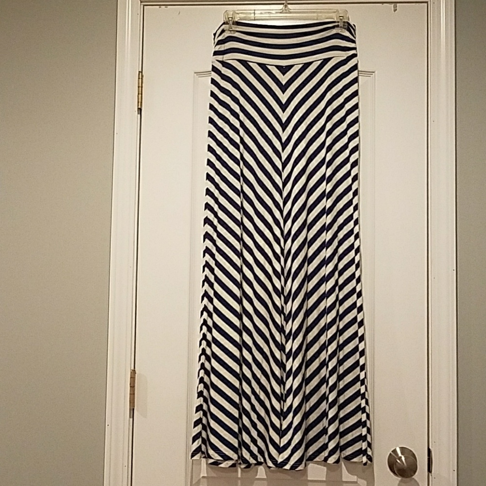 Merona Maxi skirt