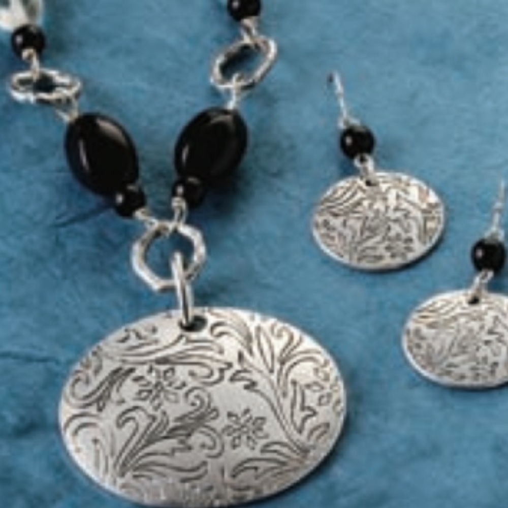 Lia Sophia Outlaw Silver/Black Necklace & Earrings