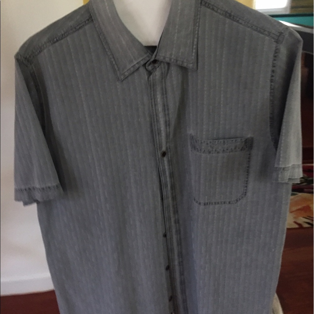 Men's grey short sleeve business casual shirt