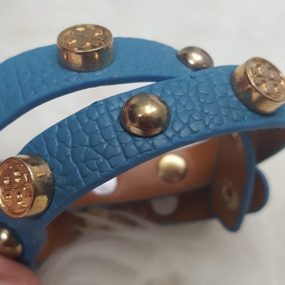 Tory Style Wrap Bracelet - Picture 3 of 5