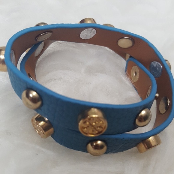 Tory Style Wrap Bracelet - Picture 4 of 5