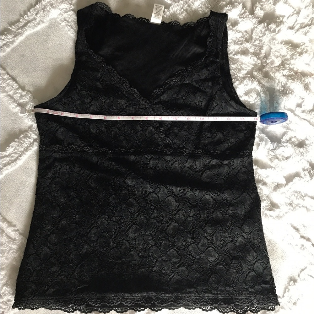 Merona Sleeveless black  v neck lace top, size M